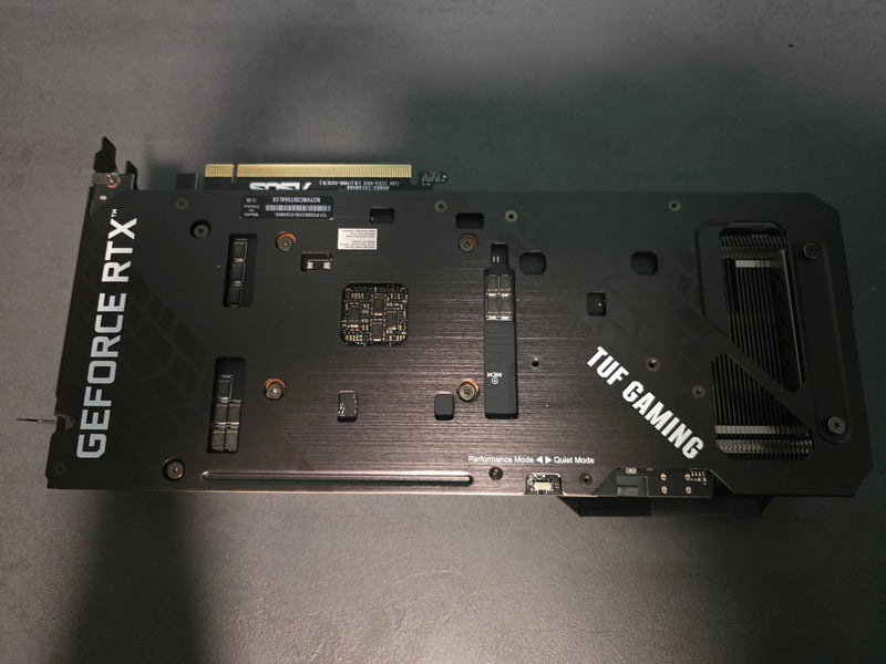 ASUS TUF RTX 3060 — реална снимка отзад