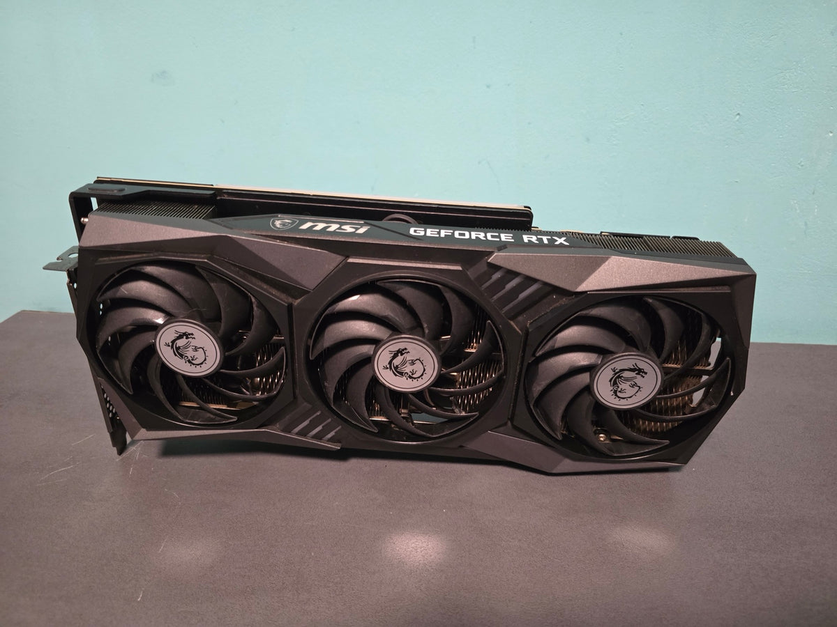 MSI RTX 3070 Ti Gaming X Trio — реална снимка под ъгъл