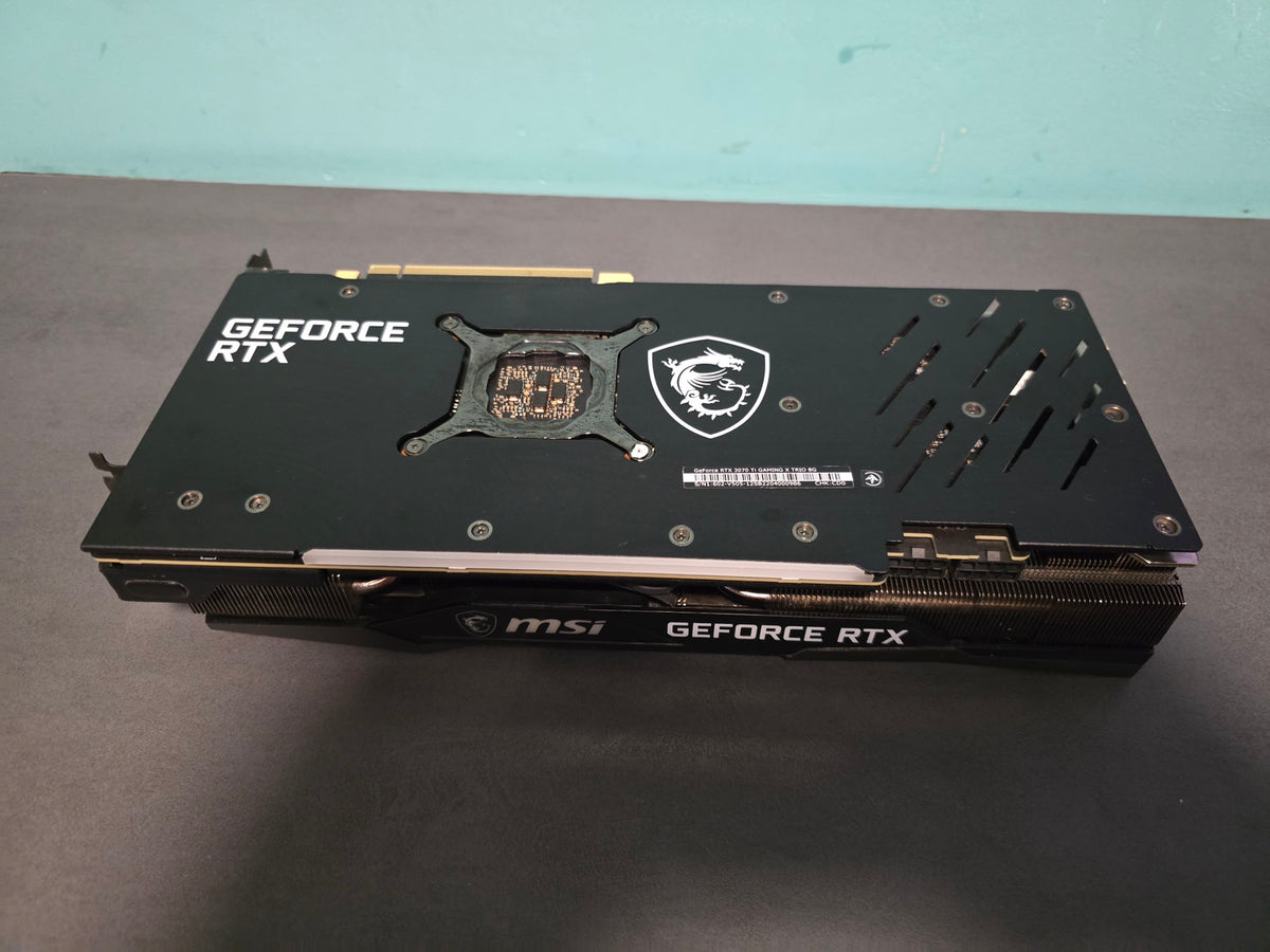 MSI RTX 3070 Ti Gaming X Trio — реална снимка на задната плоча