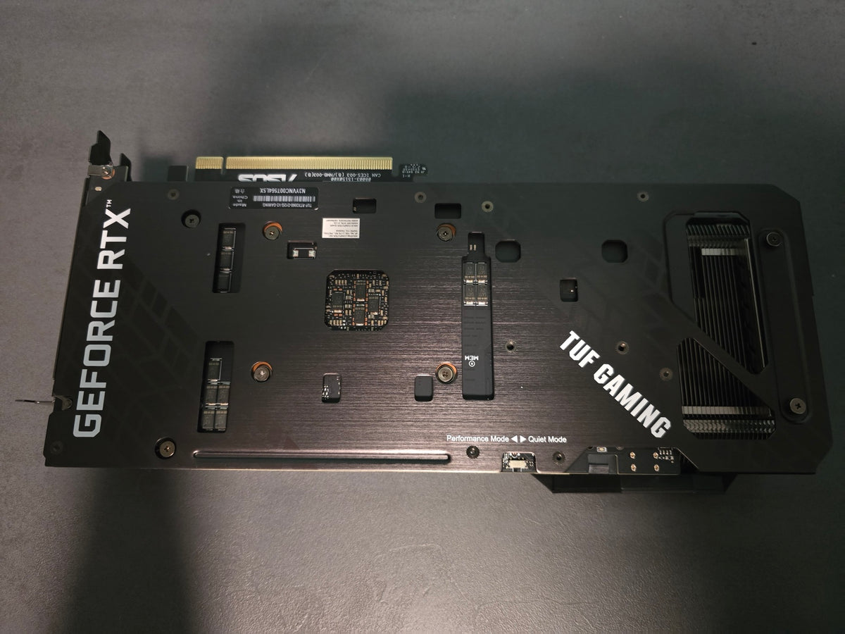 ASUS TUF RTX 3060 — реална снимка отзад